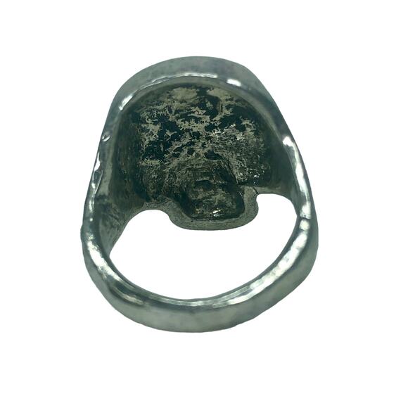 Silver and Red Skull Ring - Size 8 - Picture 6 of 7